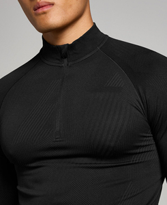 Camiseta Deportiva de Compresión Ligera Negra con Cierre de Cremallera, Manga Larga, Acanalada, Transpirable, Elástica, Corte Regular - Product Image 4