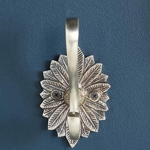 Organisateur mural multifonctionnel durable en métal noir contemporain à double crochet - Product Image 1