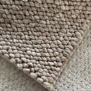 Alfombra de Lana Abstracta Hecha a Mano, Color Taupe Natural, de Pelo Corto, para Sala de Estar, Tamaño Personalizado, Estilo Moderno, Tejida a Mano, Antideslizante y Ecológica - Product Image 6