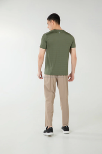 เสื้อยืดทรงปกติสีน้ำเงินกรมท่าสุดฮิตปี 2026 ผลิตตามแบบ OEM ใส่สบายสำหรับฤดูร้อน ผลิตจากผ้าโพลีเอสเตอร์/คอตตอน ระบายอากาศได้ดี เป็นมิตรต่อสิ่งแวดล้อม น้ำหนัก 220 กรัม สีพื้น - Product Image 5