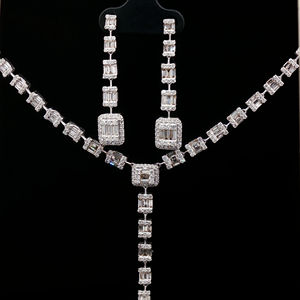 Conjunto de collar de lujo de oro blanco de 14 quilates con diamantes naturales |   Joyería Elegante con Corte Brillante y Baguette para Novias, Bodas y Fiestas, Regalo para Mujer - Product Image 1