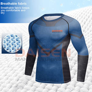 Conjunto de entrenamiento MMA cómodo y transpirable para hombres, ropa de artes marciales sostenible, conjunto de entrenamiento para hombres - Product Image 3