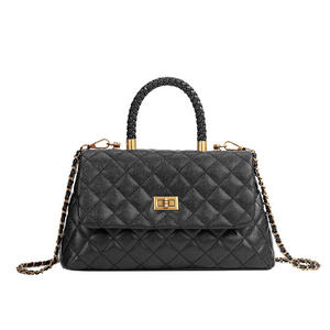 Sac à main de luxe en cuir véritable noir pour femme, avec rabat à motif losanges, forme carrée, sac fourre-tout de créateur, sac à bandoulière avec logo unique - Product Image 2