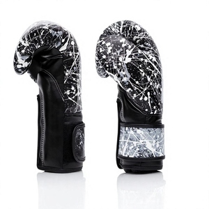 Gants de boxe Fair Tex de haute qualité, conçus avec une forme de boxe professionnelle, compartiment pour la main bien structuré, finition lisse AI-BG-314 - Product Image 2