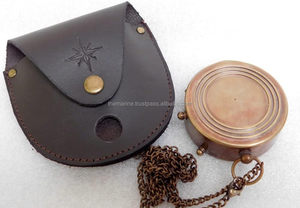 Boussole nautique en laiton avec citation gravée boussole directionnelle fonctionnelle article cadeau avec étui en cuir pour la randonnée et le camping - Product Image 4