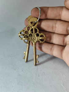 Cadenas Bouddha en Laiton et Acier de Haute Qualité, Technologie de Verrouillage Avancée, Robuste et Durable, Sécurité Traditionnelle, Fait Main, à Clé - Product Image 6