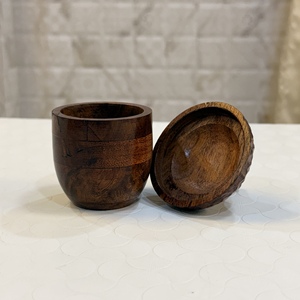 Tasse en bois d'acacia en forme de gland avec couvercle gravé – Fabricant et fournisseur d'Inde - Product Image 3
