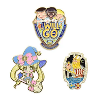 En gros, badges en alliage de zinc sur le thème de l'anime, personnalisés, en émail dur, avec paillettes, écologiques, à dos magnétique, faible MOQ