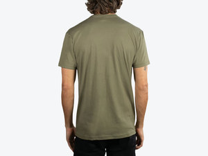 Camiseta Personalizada de Primera Calidad para Hombre, Color Verde Oliva, 100% Algodón, Precio al por Mayor, Inspirada en el Estilo de Next Level Apparel, Suave - Product Image 3