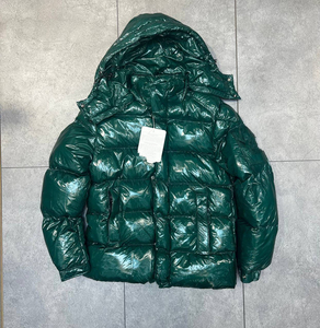 Veste en duvet pour homme, vente en gros, veste matelassée en duvet, veste de randonnée personnalisée ultra légère, 100% polyester, veste matelassée en duvet pour homme - Product Image 1