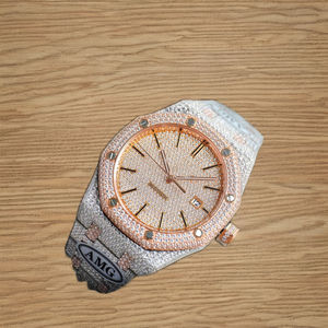 Montre Moissanite 100% faite à la main-Montre glacée pour homme, montre Moissanite Signature haut de gamme qui passe le testeur de diamants d'Inde - Product Image 1