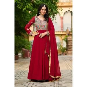 Vestido de noche bordado de lentejuelas y varios hilos para fiestas Vestido elegante con trabajo intrincado - Product Image 1