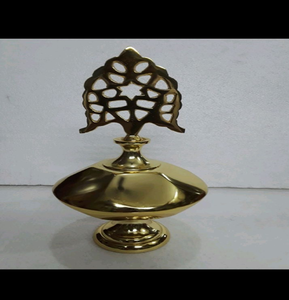 Finition de minaret de mosquée en laiton avec un dessus en étoile stylisée, base ronde, disponible à prix de gros. - Product Image 1