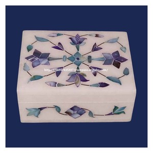 Boîtes cadeau en marbre avec logo personnalisé avec velours et nacre pour le stockage et l'emballage de bijoux - Product Image 3