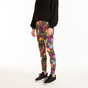 Shorts de sport taille haute personnalisés pour femmes, gris, doux, sans coutures, en maille, pour l'été, compression, style cycliste, OEM - Product Image 2
