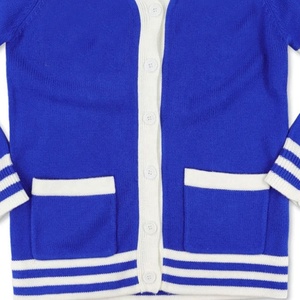 Cárdigan de punto con cuello en V en contraste azul y blanco para mujer, estilo preppy con bolsillos, largo completo, para todas las estaciones. - Product Image 3