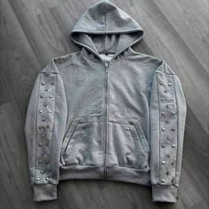 Ensemble sweat à capuche et short gris pour homme, décontracté, en polaire tricotée, polyester et coton, deux pièces, avec broderie de perles - Product Image 2