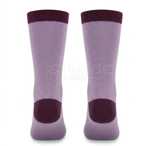 Chaussettes de football respirantes pour le sport, construction flexible, tissu anti-transpiration, chaussettes de performance pour l'entraînement - Product Image 2