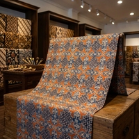 Kain Batik Tulis Katun Buatan Tangan Indonesia dengan Motif Jadeg Tradisional, Warna Terakota, Biru Dongker, Sogan, Kain Tekstil Premium