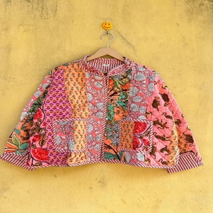 Chaqueta Tradicional Acolchada con Parches para Mujer, Cuello Mandarín, Manga Murciélago, Estilo Primavera, Bordado a Mano, Corta - Product Image 1