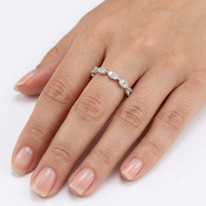 Bague de mariage en or blanc 14 carats avec diamant de laboratoire de 1,50 carat, couleur F, clarté VS1, taille brillant rond, certifiée IGI – Bijou tendance - Product Image 4