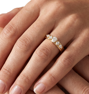 Nouvelle Arrivée Bague de Fiançailles Minimaliste en Or Massif 14K avec Diamant de Laboratoire Poire et Princesse, Sertie à Griffes et Grappe Multi-Pierres - Product Image 5