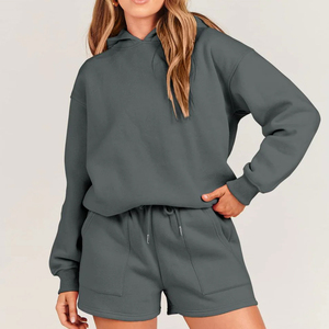 Sudadera con capucha gris oscuro para mujer con pantalones cortos con cordón, corte holgado informal, manga larga, color liso, ropa de primavera - Product Image 5