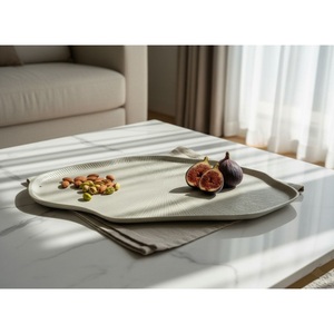 Bandeja de servir de cerámica moderna con forma de barco, minimalista, blanca mate, larga, para nueces, frutas y aperitivos, elegante decoración para café. - Product Image 2