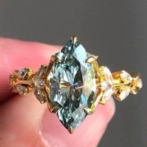 Anillo de Lujo con Piedra Azul Corte Marquesa, Diseño Elegante de Hoja, Joyería para Mujer, Anillo de Compromiso, Boda, Fiesta - Product Image 1