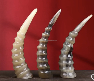 Cuerno con soporte de madera Cuerno de vaca vikingo largo para cerveza Cuerno ecológico - Product Image 3