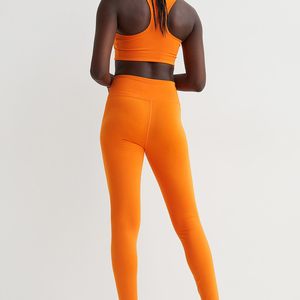 Leggings de sport personnalisés pour femmes, imprimés par sublimation, dernier design, pour le fitness et les entraînements. - Product Image 5