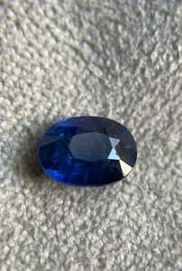 Saphir bleu naturel non monté, saphir bleu ovale des mines de Ceylan. Saphir bleu de Ceylan. - Product Image 2