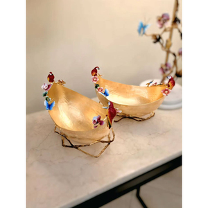 Hermosos tazones de lujo para servir comida, con diseño de guacamayos y flores, chapados en oro de alta calidad, para el hogar, hoteles y centros de mesa. - Product Image 1