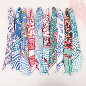 Foulard carré en coton à motifs floraux ethniques, respirant, pour le printemps et l'été, multi-usages, bandanas colorés teints naturellement - Product Image 2