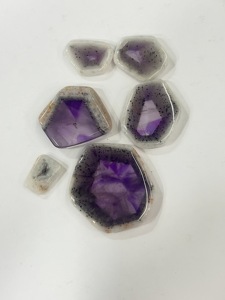 Lote de 20 Piezas de Amatista Natural en Forma de Estrella, Cabujón, 52g, Proveedor Mayorista de Gemas Sueltas para Compradores de China - Product Image 5