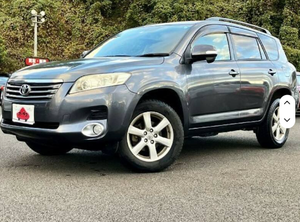 Vanguard 2.0L 2014 d'occasion, SUV de luxe à quatre roues motrices, conduite à gauche/droite, en bon état avec intérieur sombre et luxueux, à vendre - Product Image 4