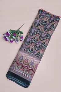 Tissu en crêpe noir anthracite naturel à imprimé floral géométrique ethnique avec bordure ornementale épaisse pour la confection de robes Kurti - Product Image 5