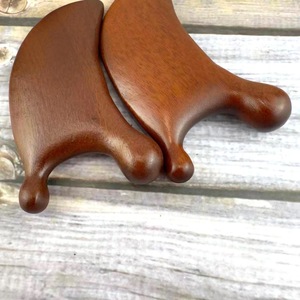 Masajeador Facial Gua Sha de Madera Rústica Ecológica con Madera de Acacia Sólida para Relajación Muscular - Regalo de Año Nuevo - Product Image 5