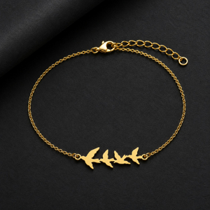 Pulsera de Cadena Chapada en Oro de Plata 925 para Mujer, Joyería Fina Minimalista para Uso Diario, Diseño con Patrón de Pájaros en Tono Oro de 22K - Product Image 5