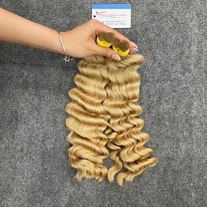 Meilleures extensions de cheveux blonds en vrac de qualité salon, cheveux Remy vietnamiens, texture bouclée, double trame machine, tendance 2026 Thanh Hair - Product Image 2
