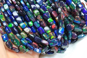 Atractivas Cuentas de Ópalo Negro Etíope en Forma de Cojín, Gema de Ópalo Negro Welo Fire, Pulido Liso, Tamaño 3.5-8mm - Product Image 6