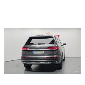 Audi Q7 45 TDI quattro, Modelo Octubre 2022, 29,471 km, Volante a la Izquierda, Diésel, Transmisión Automática, Asientos de Cuero con Cámara Trasera - Product Image 4
