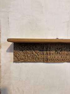 ชั้นวางของติดผนังไม้แกะสลักลายดอกไม้ทำมือ |   ชั้นวางของติดผนังอเนกประสงค์สไตล์วินเทจแบบเรียบง่ายสำหรับห้องน้ำและห้องนั่งเล่น - Product Image 5