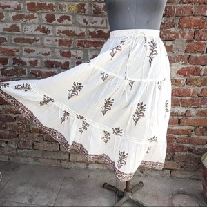 Falda larga de algodón estampada a mano india, transpirable, estilo bohemio Ibiza, cintura elástica, informal, para mujer. - Product Image 1