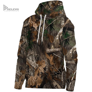 Sweat à capuche camouflage personnalisé, en molleton de coton écologique, toucher doux, coupe classique et confort durable - Product Image 3