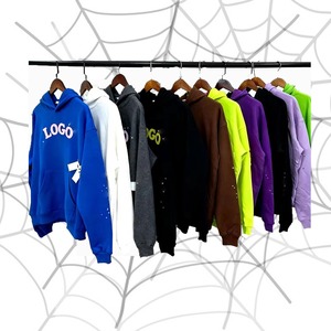 Fournisseur direct en gros OMMiZ Hoodie Baping Spider en denim de coton lourd GSM, avec lettres et effet déchiré, impression en relief 1.1 1:1 - Product Image 1