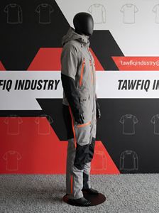 Combinaison de ski pour homme de bonne qualité -Tex Zipper imperméable respirant 100% polyester -Tex Prix de gros Couleurs personnalisées - Product Image 3