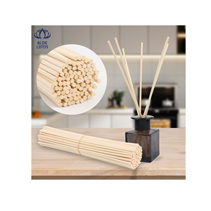 Bâtonnets diffuseurs en rotin naturel tendance, faits à la main, pour la décoration intérieure et l'aromathérapie - Product Image 1