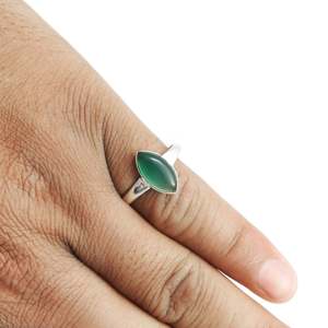 Bague Cocktail Bohème en Argent Sterling 925 Oxydé avec Onyx Vert Taille Marquise Sertie en Bezel – Bijoux en Gros - Product Image 6