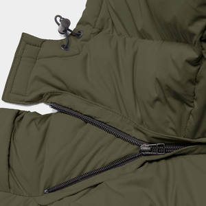 เสื้อแจ็คเก็ตพัฟเฟอร์ผู้ชายทันสมัย ดีไซน์เรียบหรู บุฉนวนกันความหนาว ซิปยาวเต็มตัว คอตั้ง ผ้ากันลม ทรงพอดีตัว เหมาะสำหรับใส่ลำลอง - Product Image 2